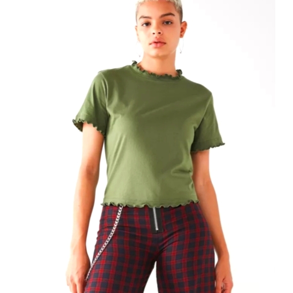 🆕Urban Outfitters Olive Green Tee - Picture 7 of 10